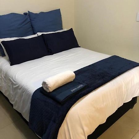 Caleb'S Guesthouse Durban Bagian luar foto